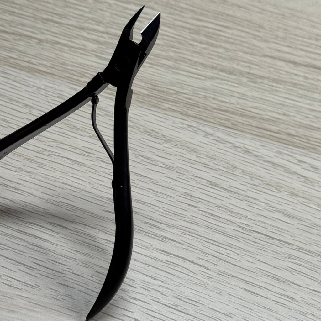 Cuticle nippers