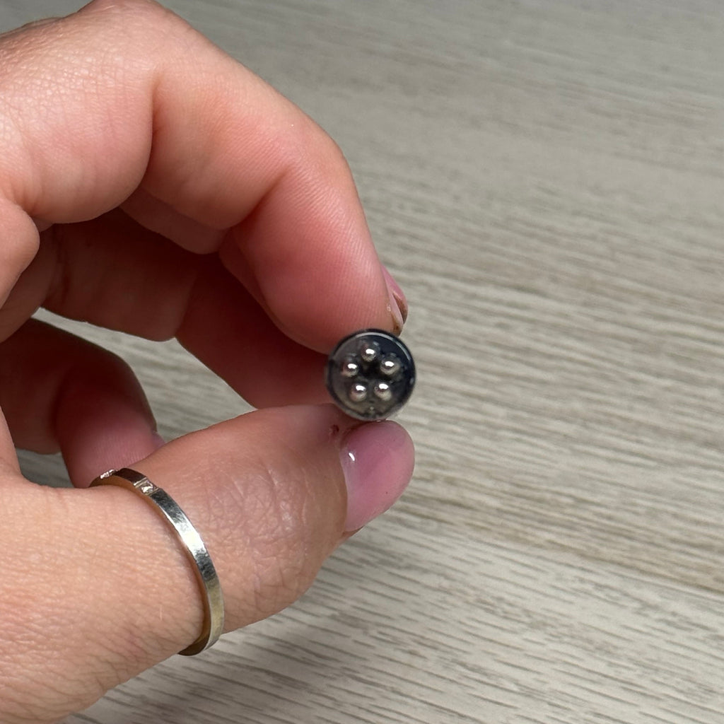 Flower dotting tool